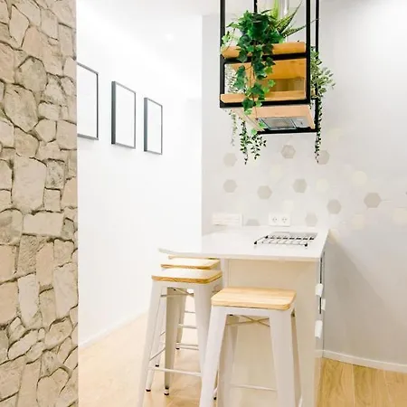 Estupendo Piso De 2 En La Gran Vía. A/a. Wifi. * Salamanca