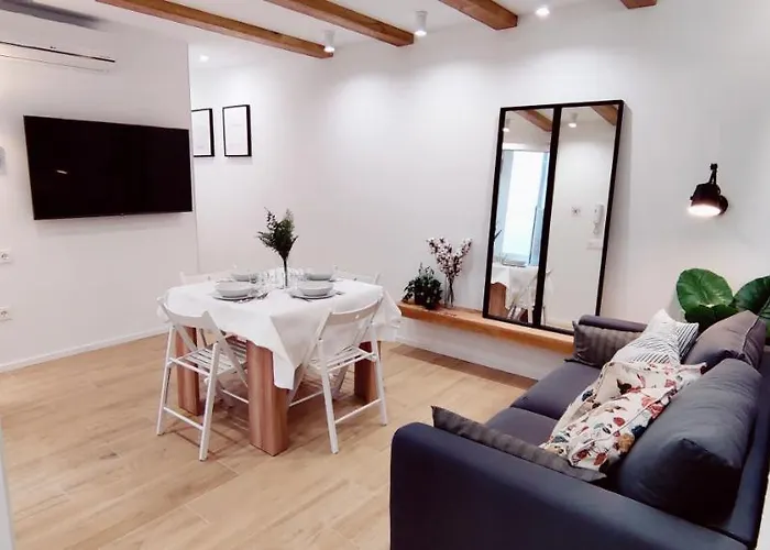 Estupendo Piso De 2 En La Gran Via. A/a. Wifi. Salamanca